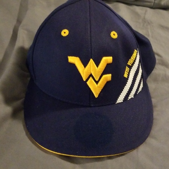 adidas Other - WVU Adidas flexfit hat